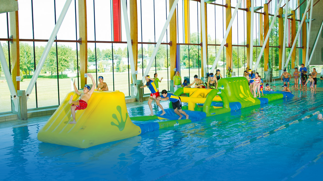 Revitalize and increase visitor numbers with Wibit’s interlocking combinations and transform your swimming pool into a water adventure for all ages.